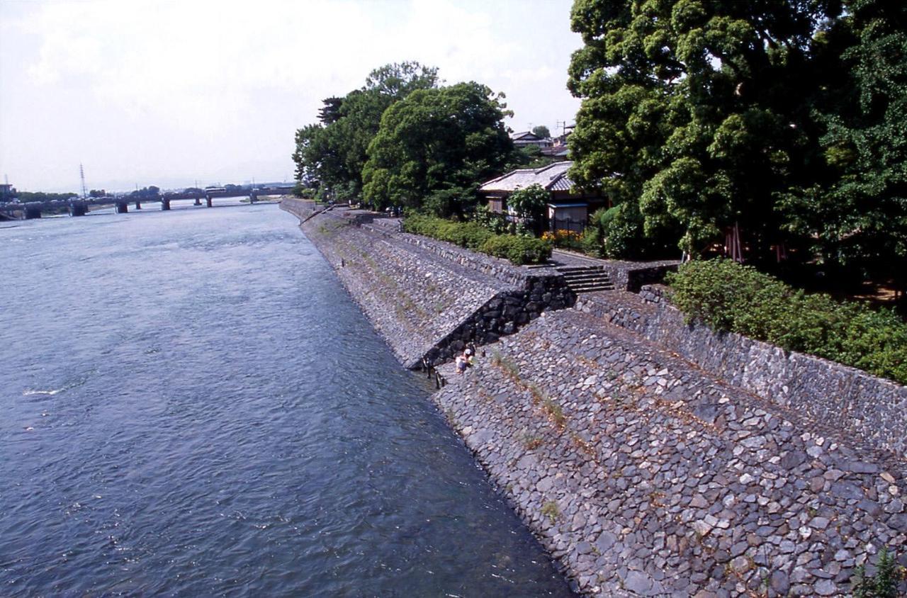 ホテル 花やしき浮舟園 宇治市 エクステリア 写真