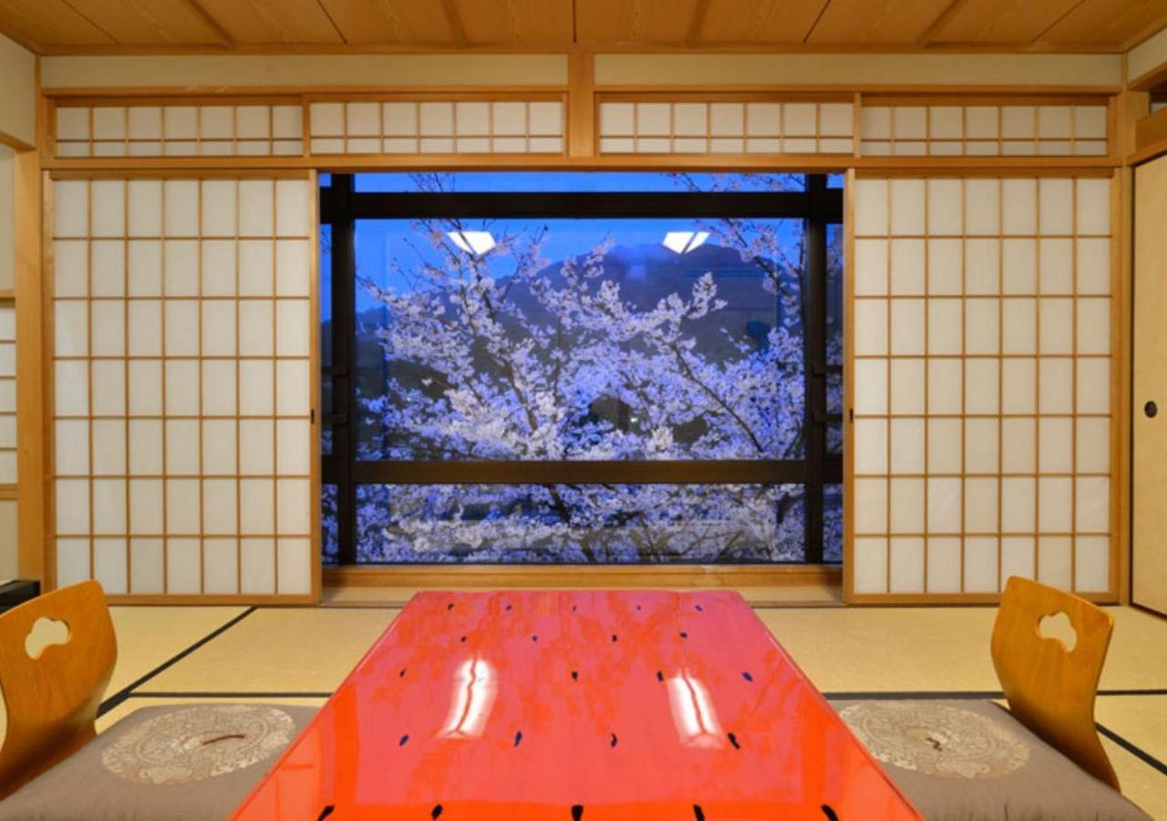 ホテル 花やしき浮舟園 宇治市 エクステリア 写真